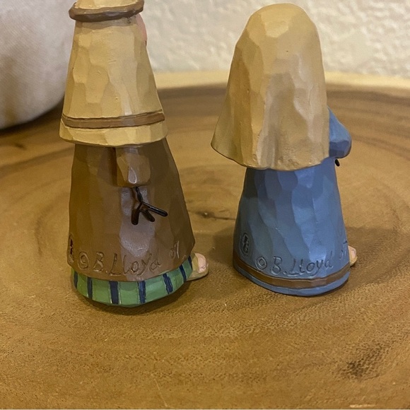 B. Lloyd figures 2007 nativity mary joseph faux carved wood - Picture 3 of 5